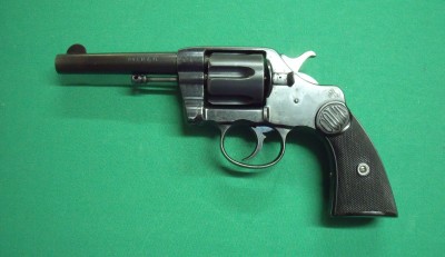 Revolver COLT 1889